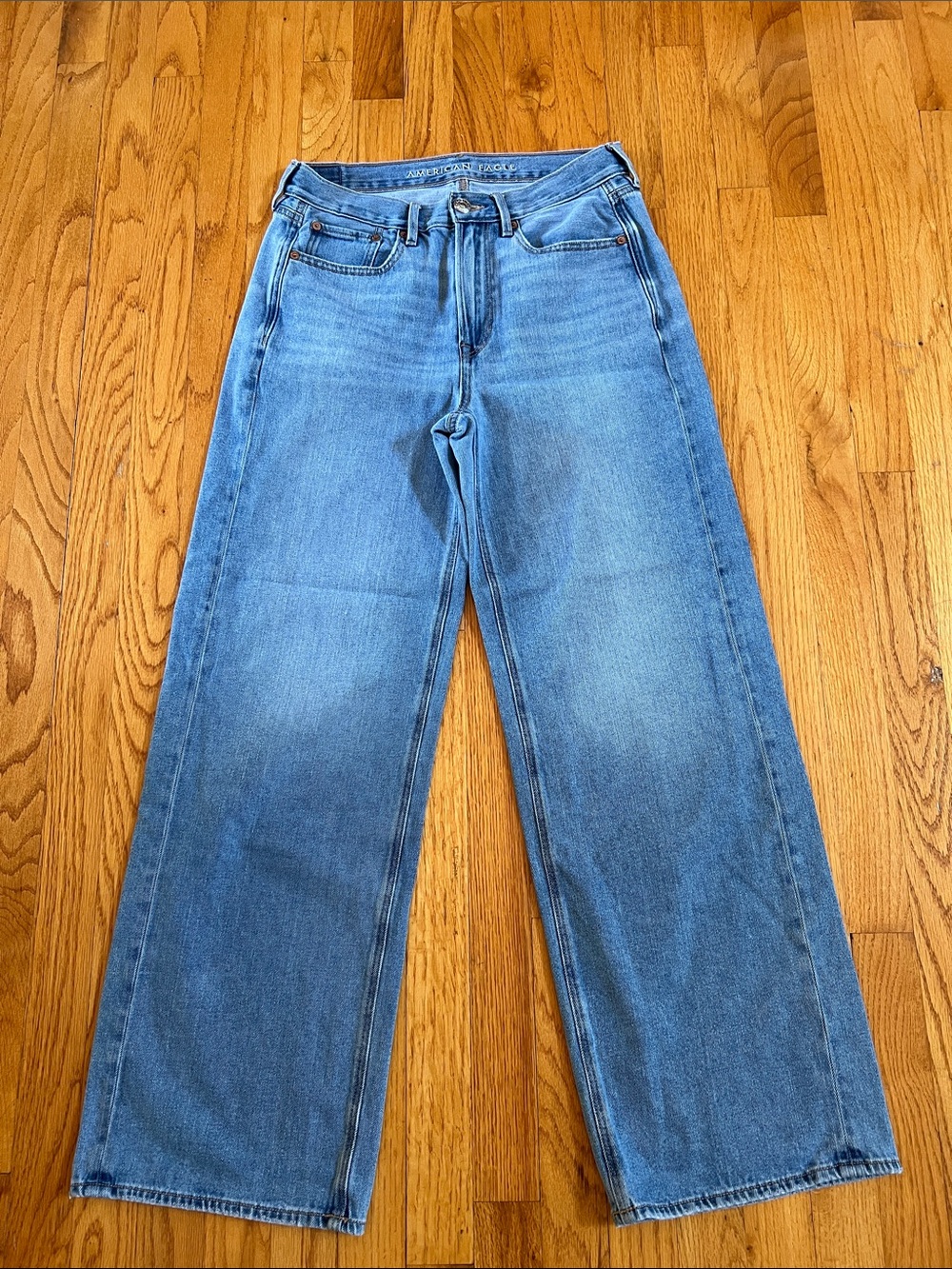 American Eagle  Blue Fade Skater Jean